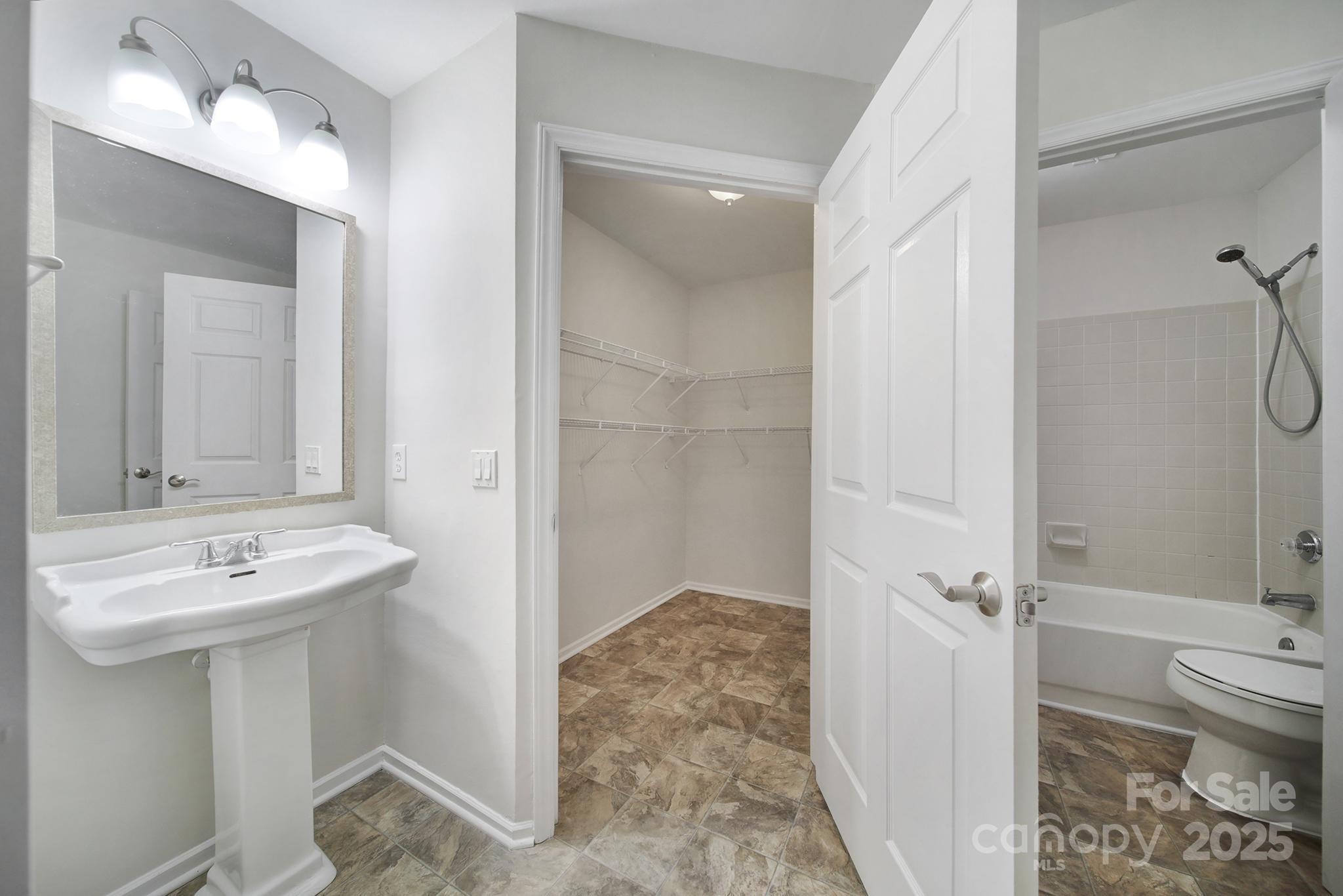 The Villages of Eastover Glen - Residential