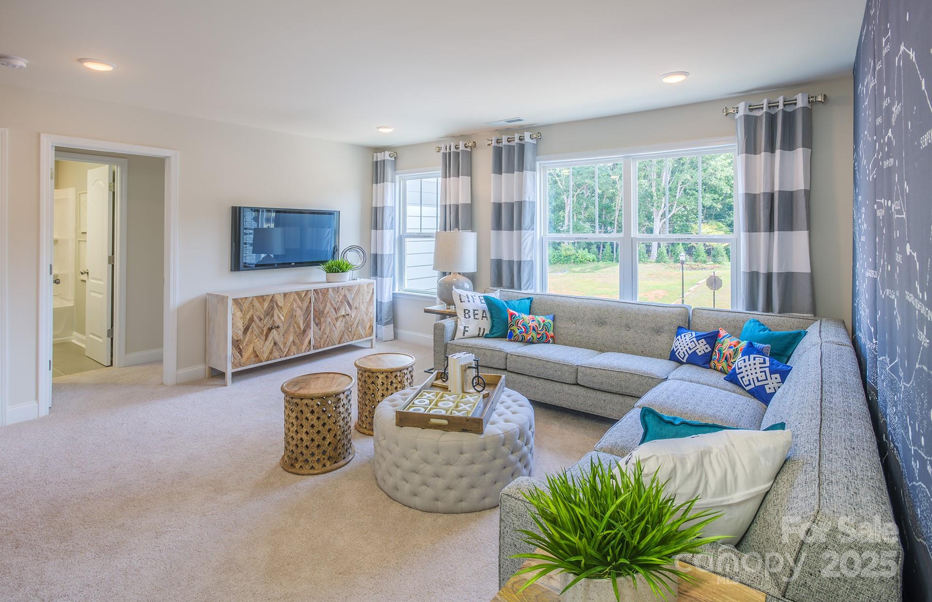 Patterson Pond - Residential