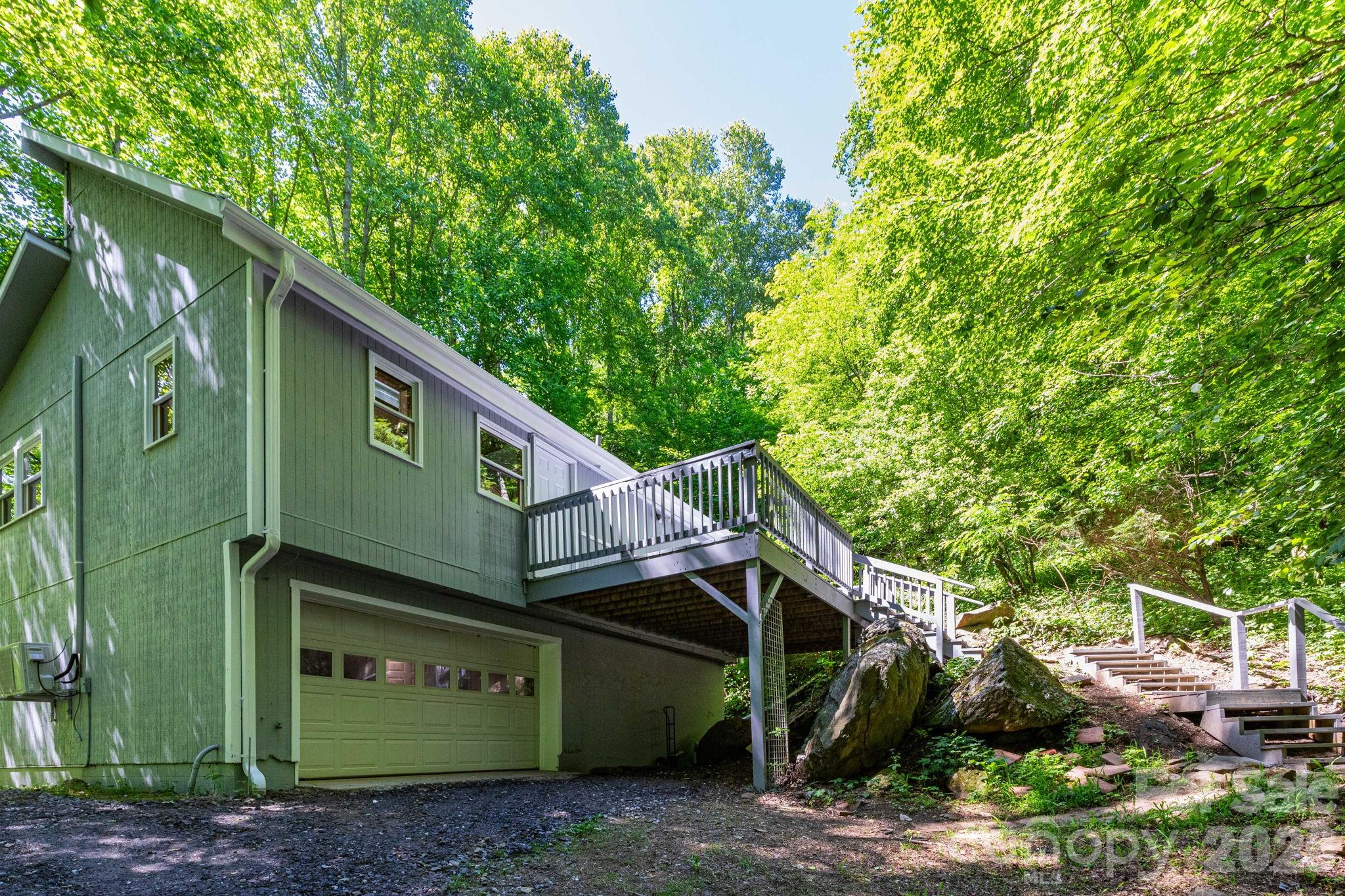 109 Narrow Way Road