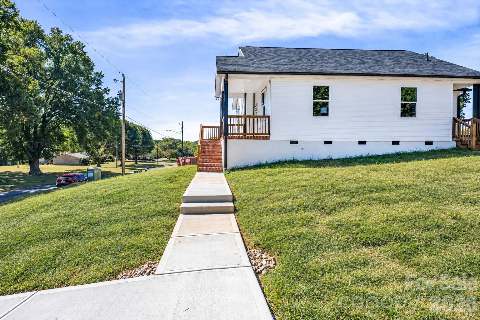804 Evergreen Avenue