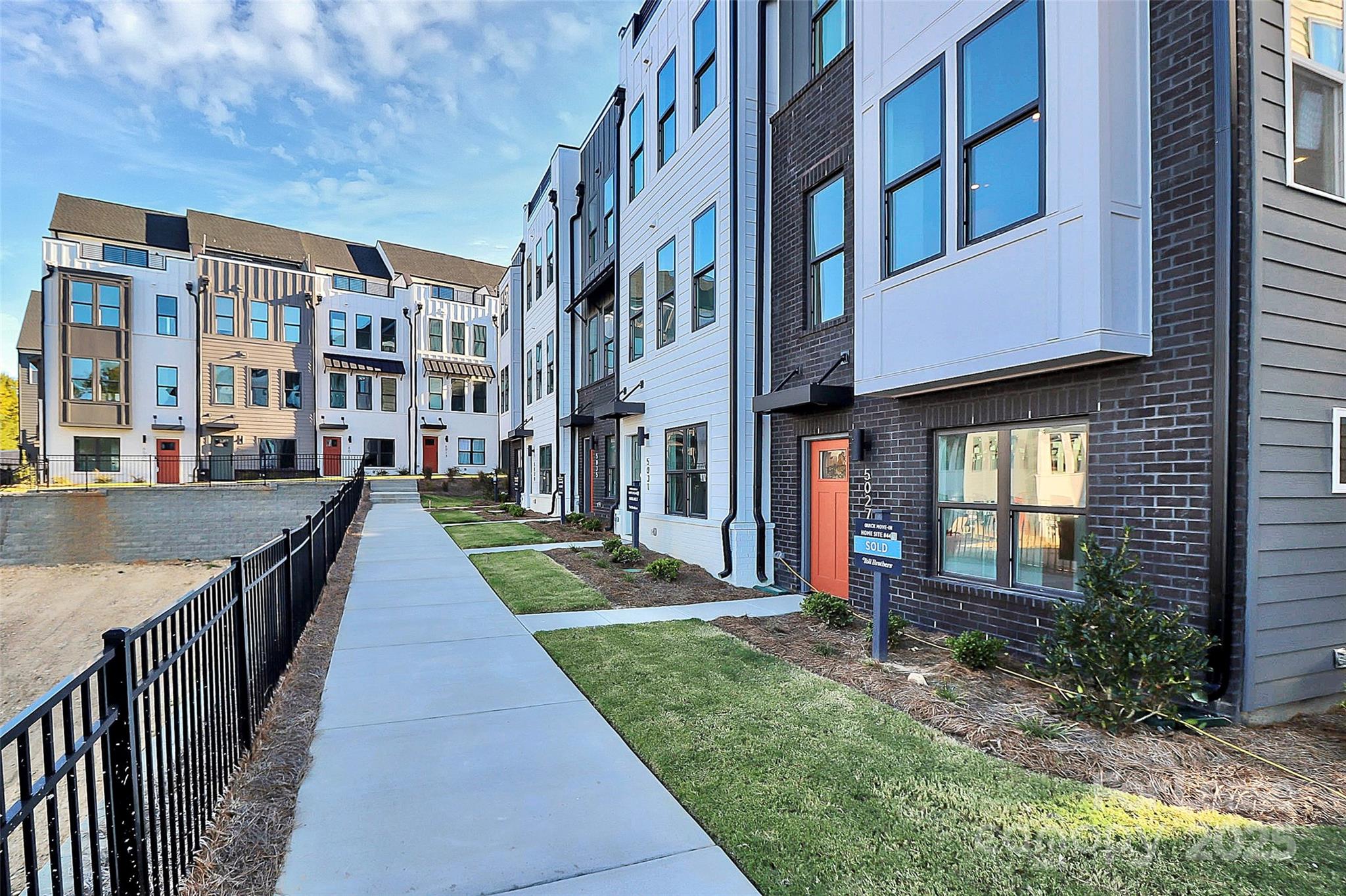 5027 Duchess Drive 44