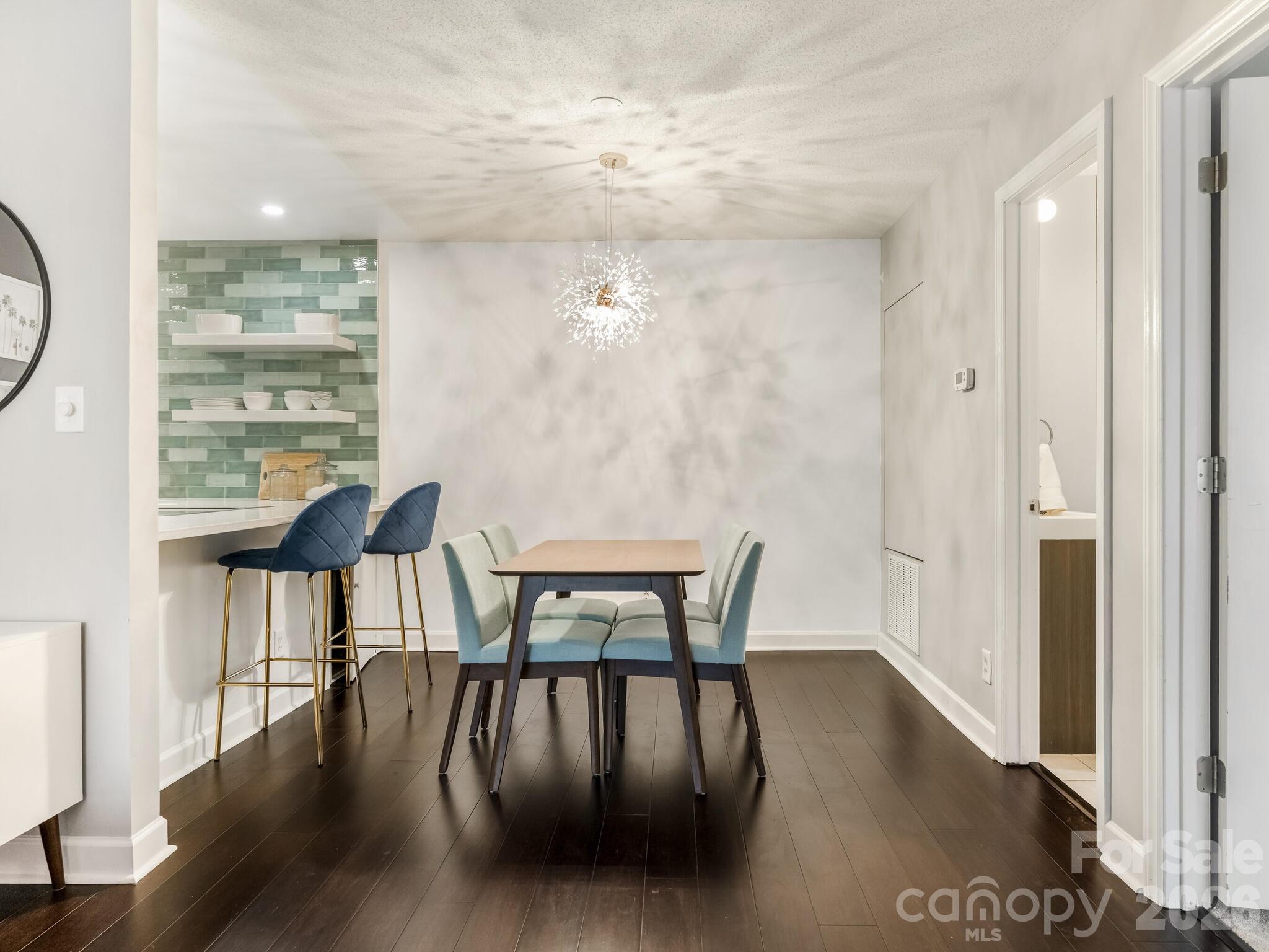 Sharon Place - Residential