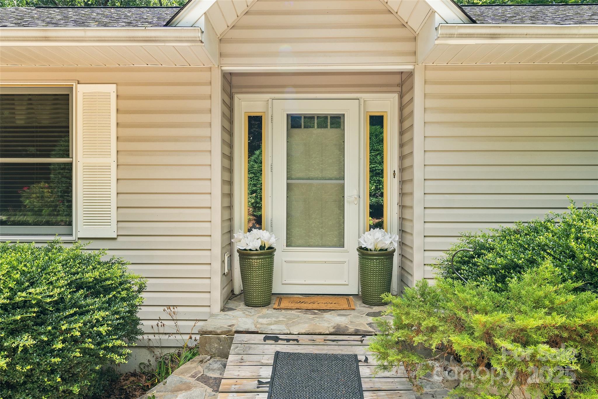 280 Crescent Drive