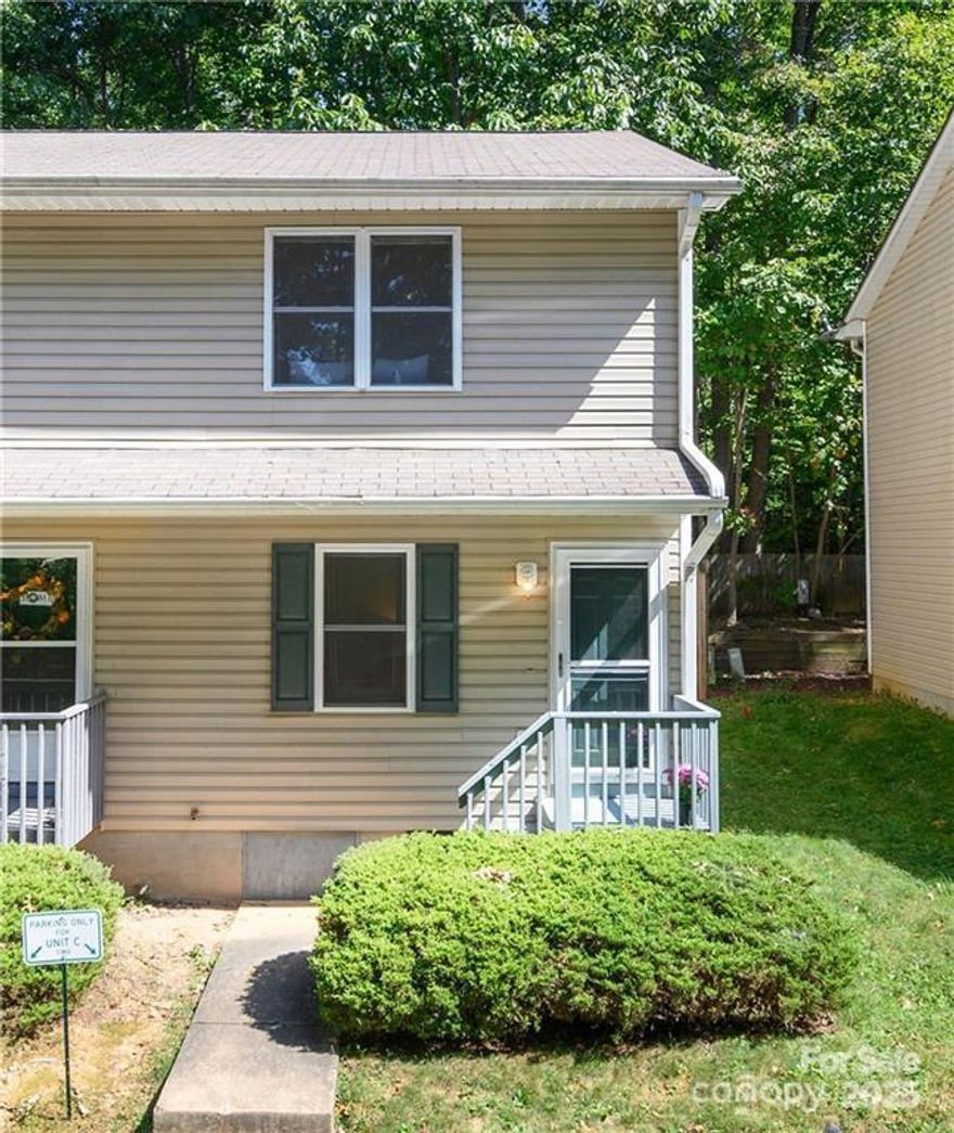 Don’t miss your chance to own this charming -end-unit condo in the heart of Arden! Perfectly positioned on a quiet corner, this low-maintenance home offers ultimate convenience—just minutes to shopping, dining, Asheville Airport, and the vibrant Biltmore Park.
Inside, you’ll find a bright and spacious layout with 2 bedrooms and 1.5 baths, designed for both comfort and ease. Recent upgrades—including a newer heat pump and hot water heater—mean you can move right in with peace of mind. Flooded with natural light, this inviting home also features a private back patio, perfect for unwinding or entertaining.
With its coveted location, modern updates, and easy lifestyle, this condo is an incredible value—priced to sell and ready for its next owner. Light-filled, convenient, and cozy, it’s the perfect Arden find!