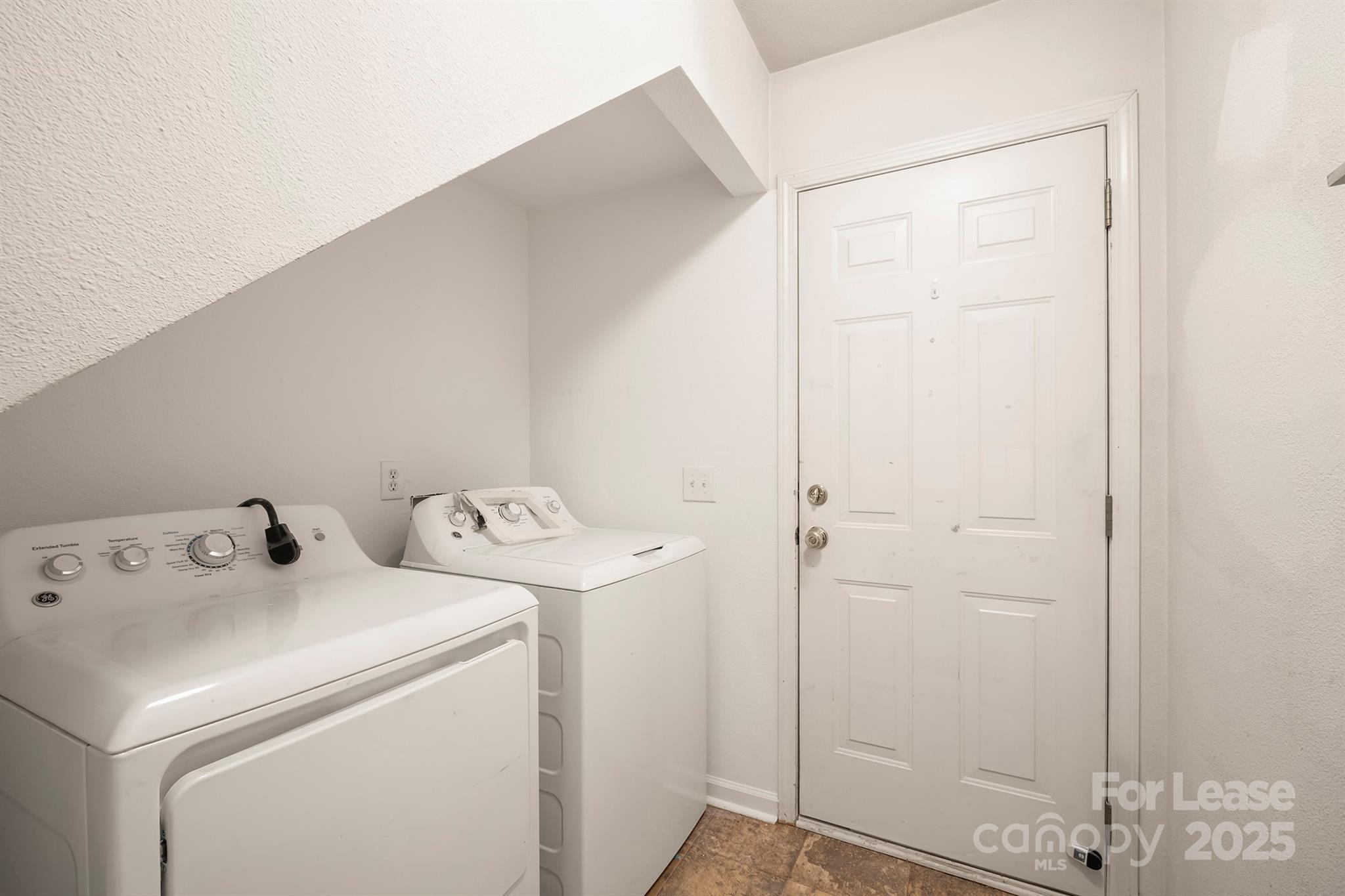 South Hampton - Residential Lease