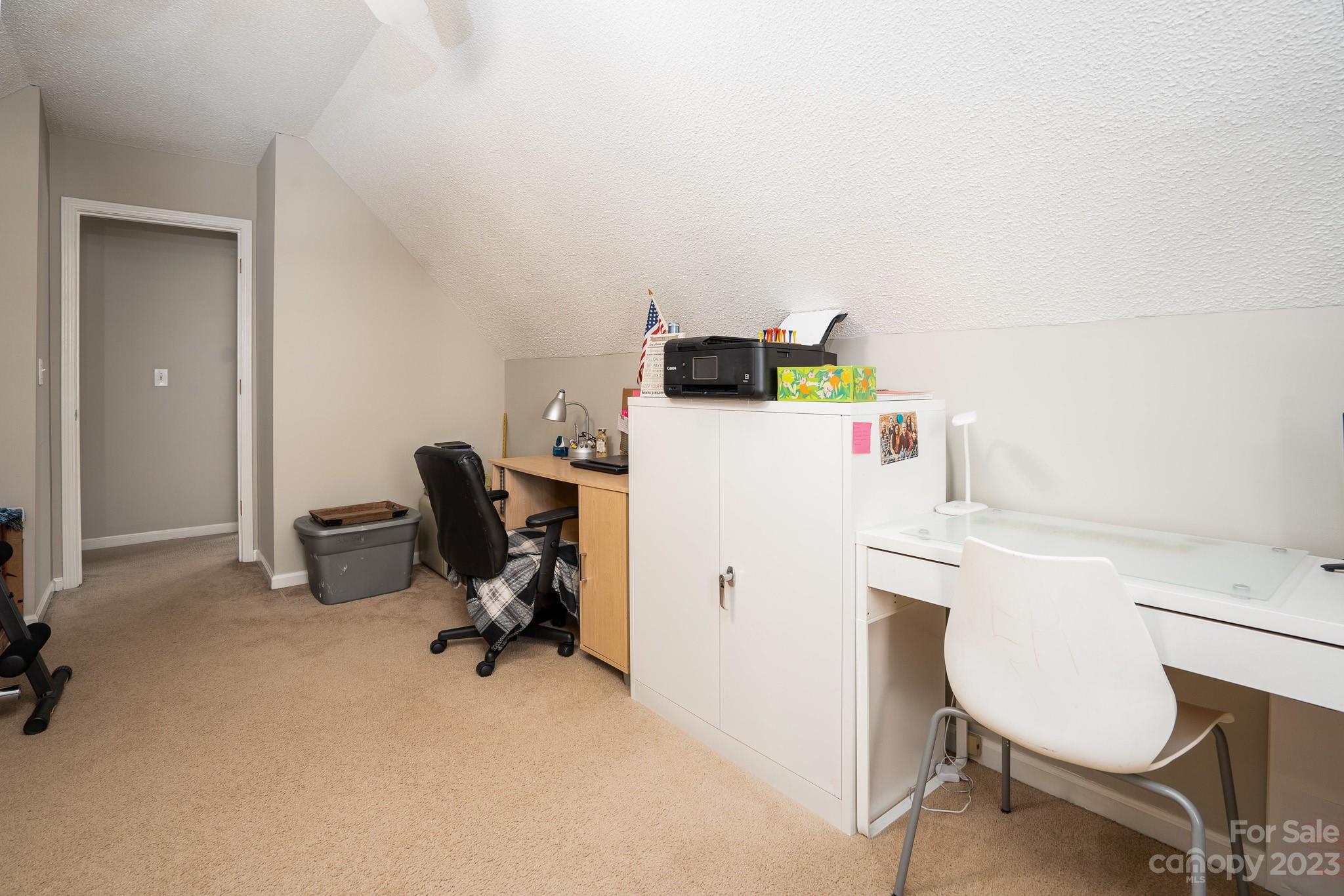 Beaver Pond - Residential