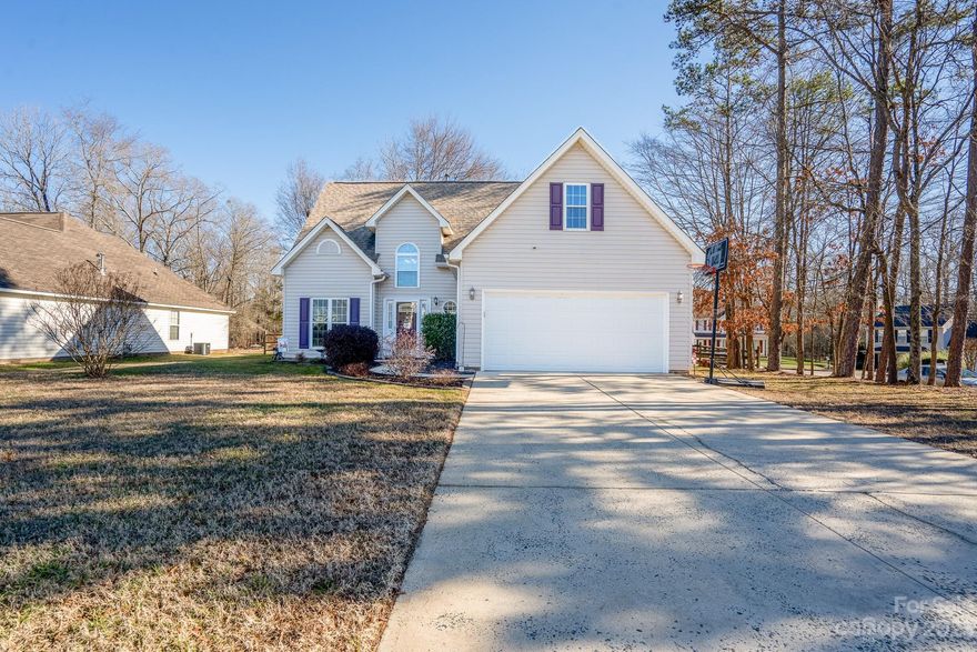 This Move-In-Ready home is located in the beautiful Beaver Pond Subdivision.  This home sits on a corner lot with a fenced in backyard and storage shed. There is a 2-car attached garage with parking for up to 4 more in the driveway. As you enter the sunny foyer of this home, you will feel welcomed!  This home has a formal dining room separate from the kitchen and breakfast area, great for entertaining.  The living room has vaulted ceilings and a beautiful gas fireplace, perfect for relaxing in the cooler evenings or winter days.  The Primary Bedroom and Bath is located on the main floor and features tray ceilings and walk-in closet.  There is a half bath in the hallway.  Upstairs, you will find the sunny bonus room over the garage, plus 2 additional bedrooms with a full bath.  The Heat/Air system was installed in 2022. The HOAs for this home is less than $200/year and gives you access to enjoy the community pond and gazebo. City Water/Sewer.