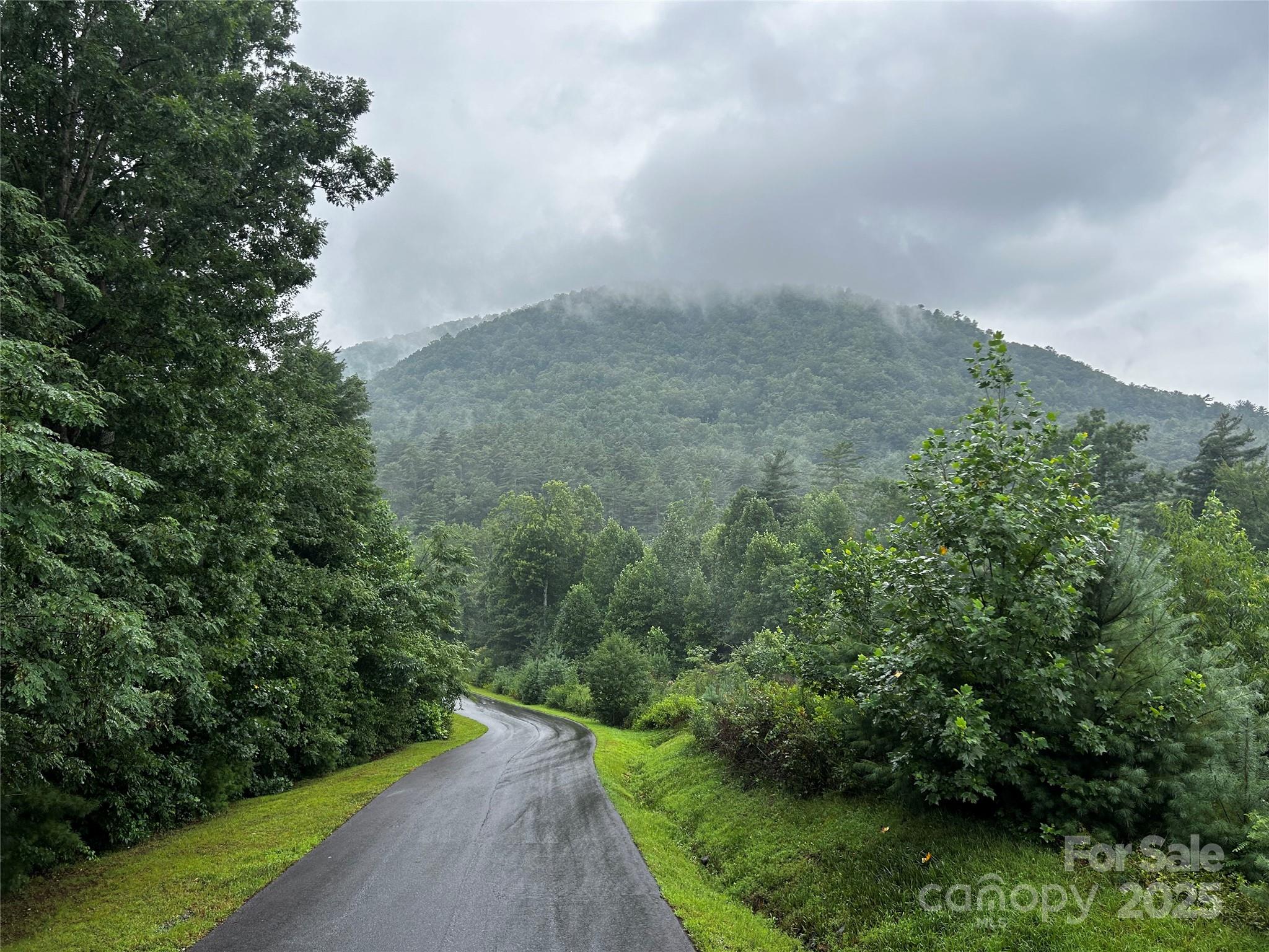 Round Mountain Falls - Land
