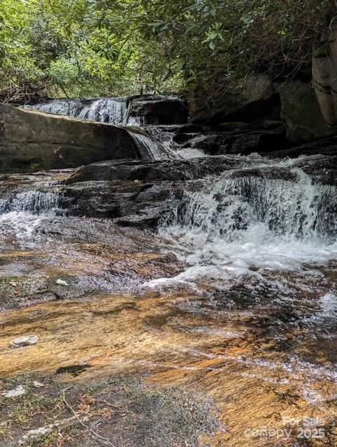 Round Mountain Falls - Land