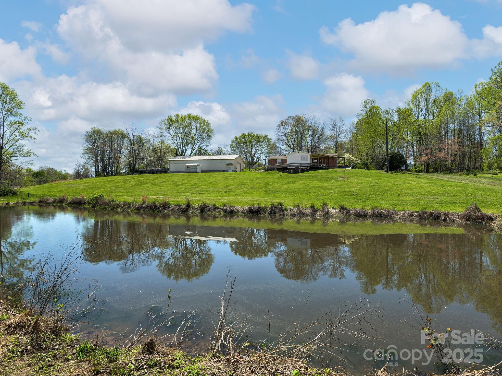 520 Loop Road