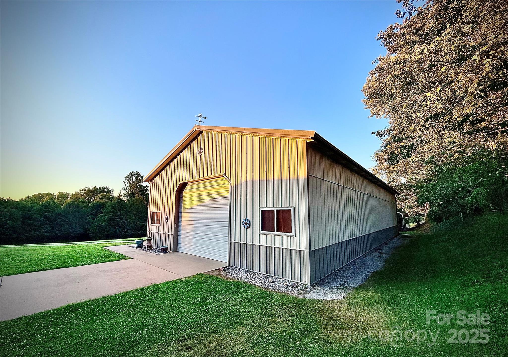 520 Loop Road