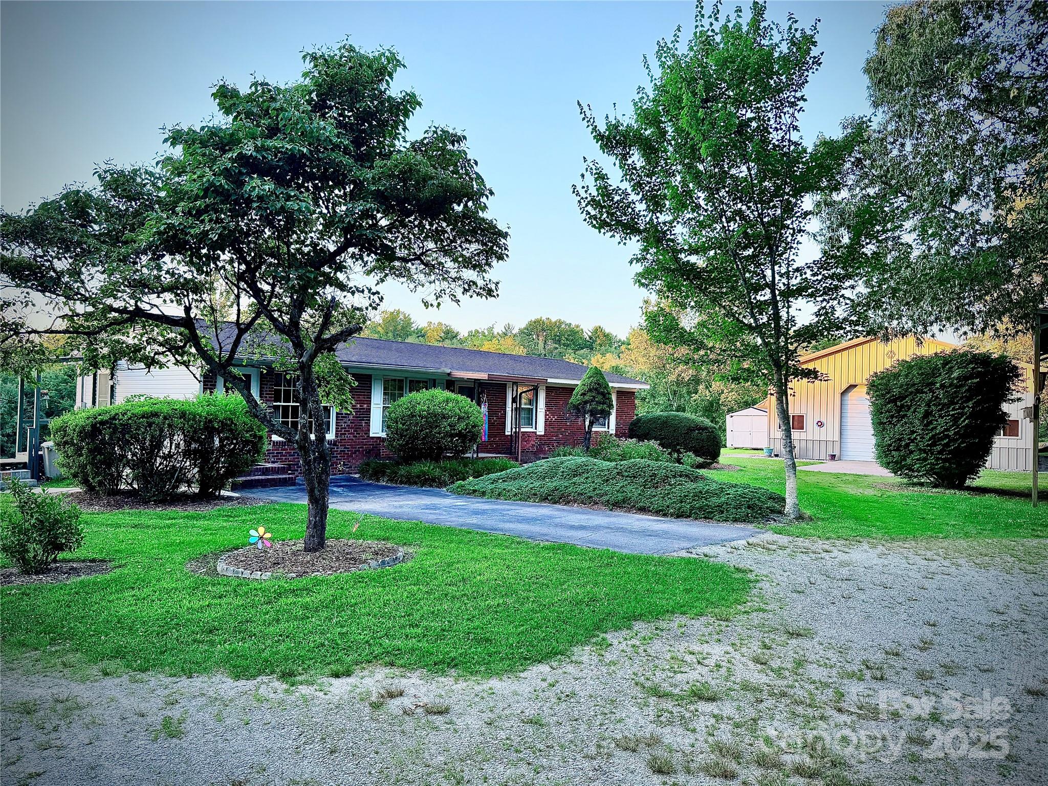 520 Loop Road