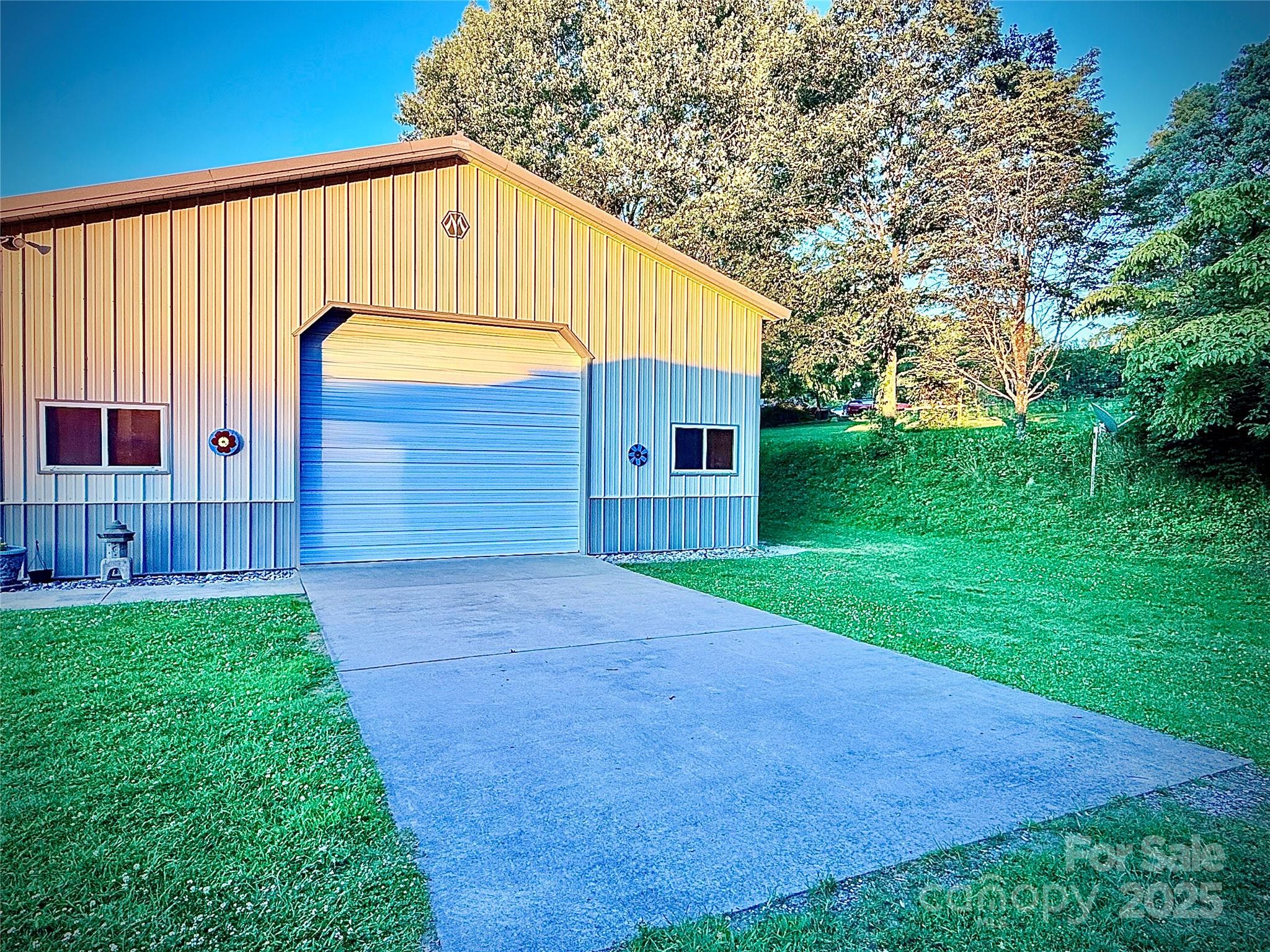 520 Loop Road