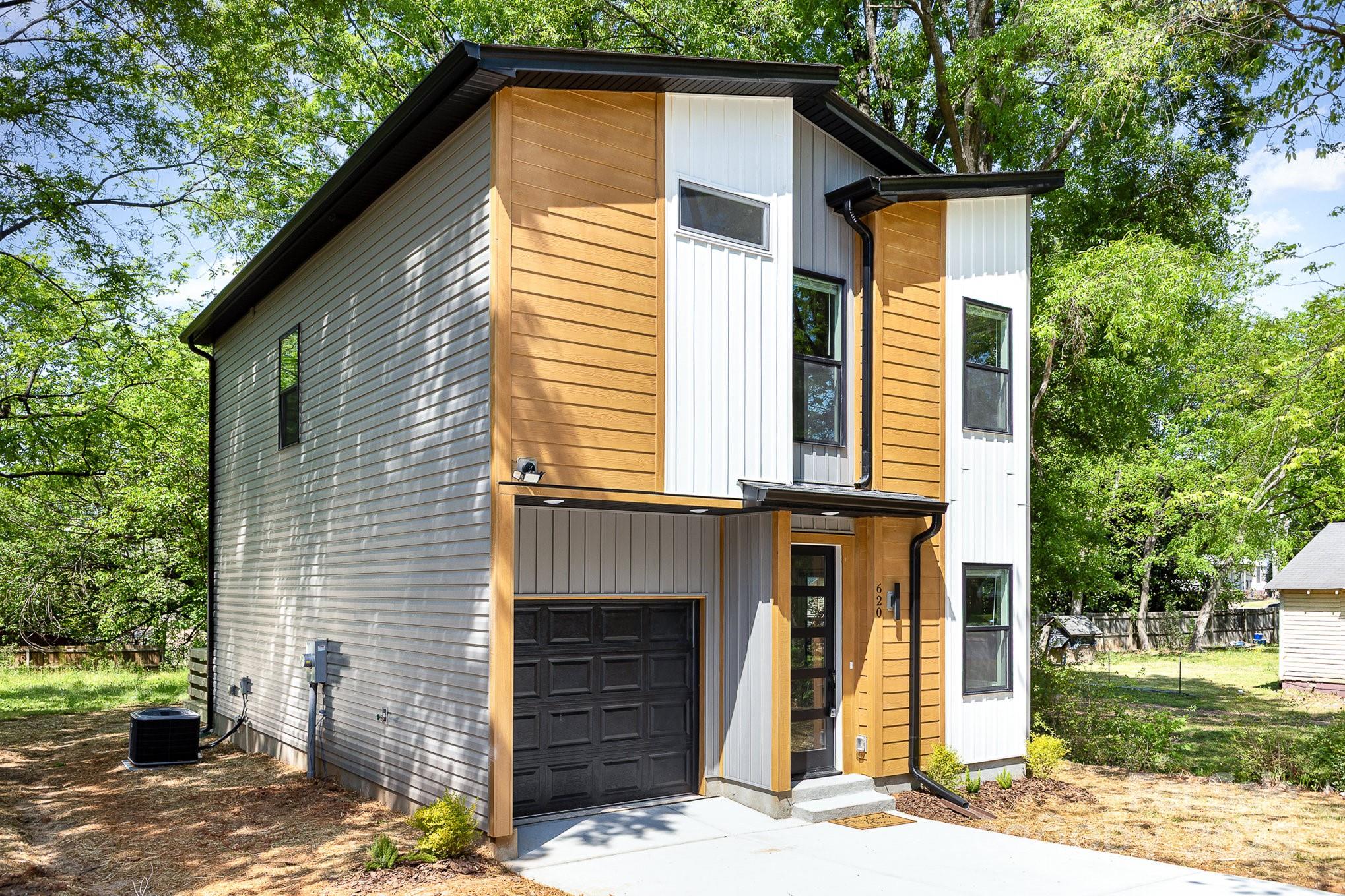 620 Palmer Avenue SW