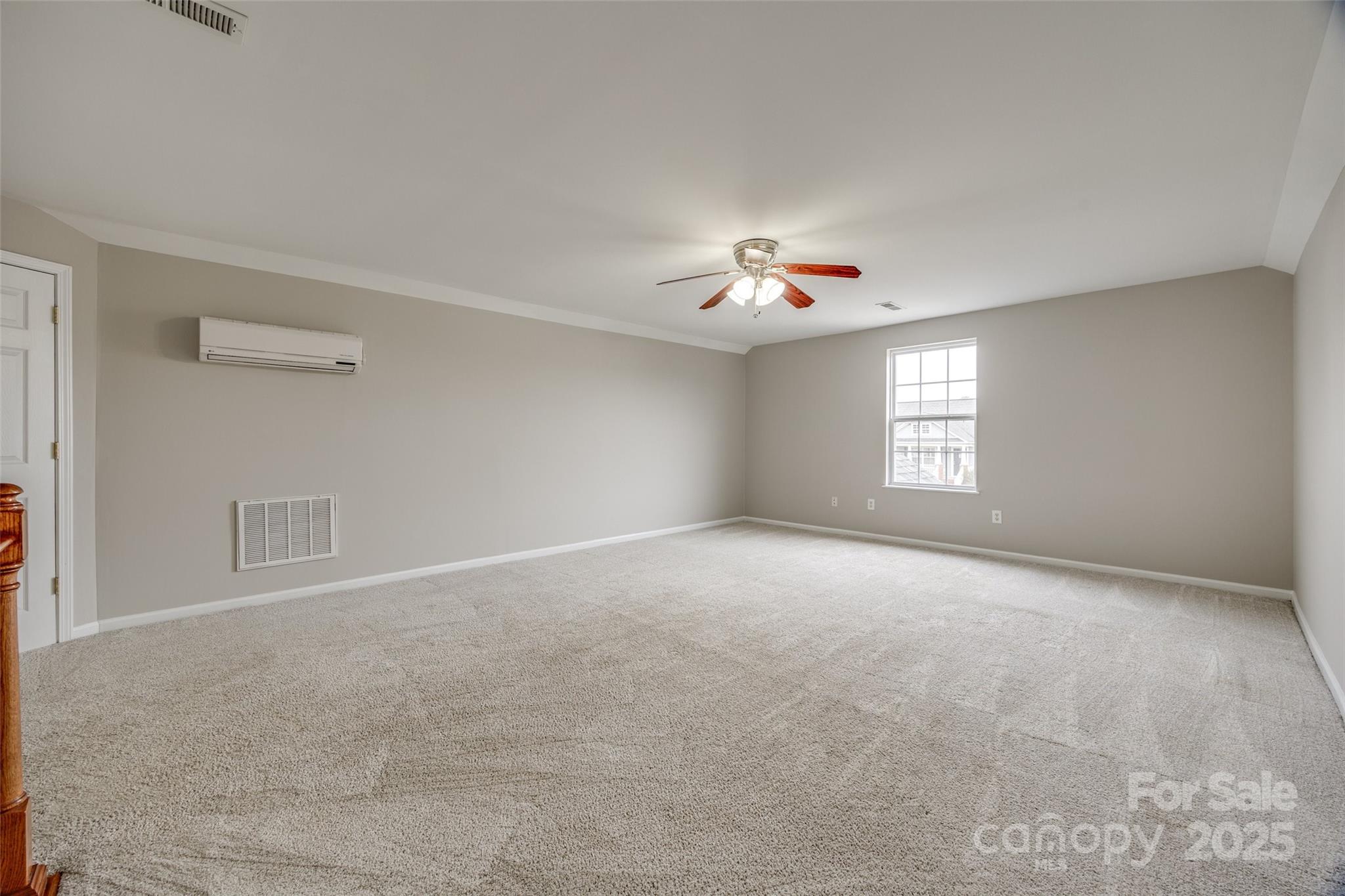 Hallmark Glen - Residential