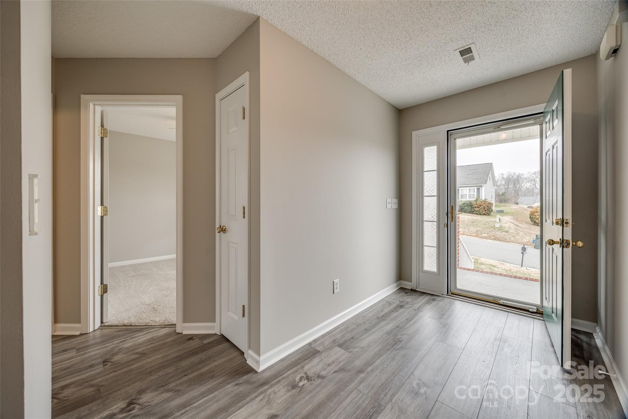 Hallmark Glen - Residential