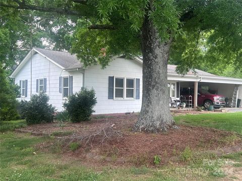 Photo of 20171 SAM Road, Albemarle, NC 28001 (MLS # 4134172)
