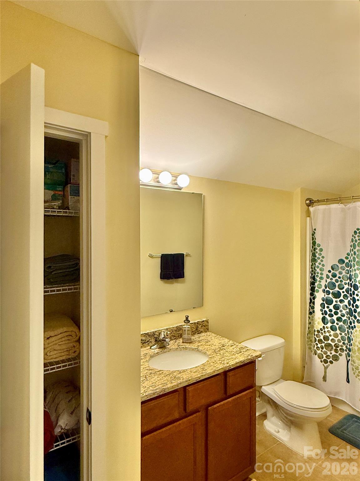 Newport Lakes - Residential