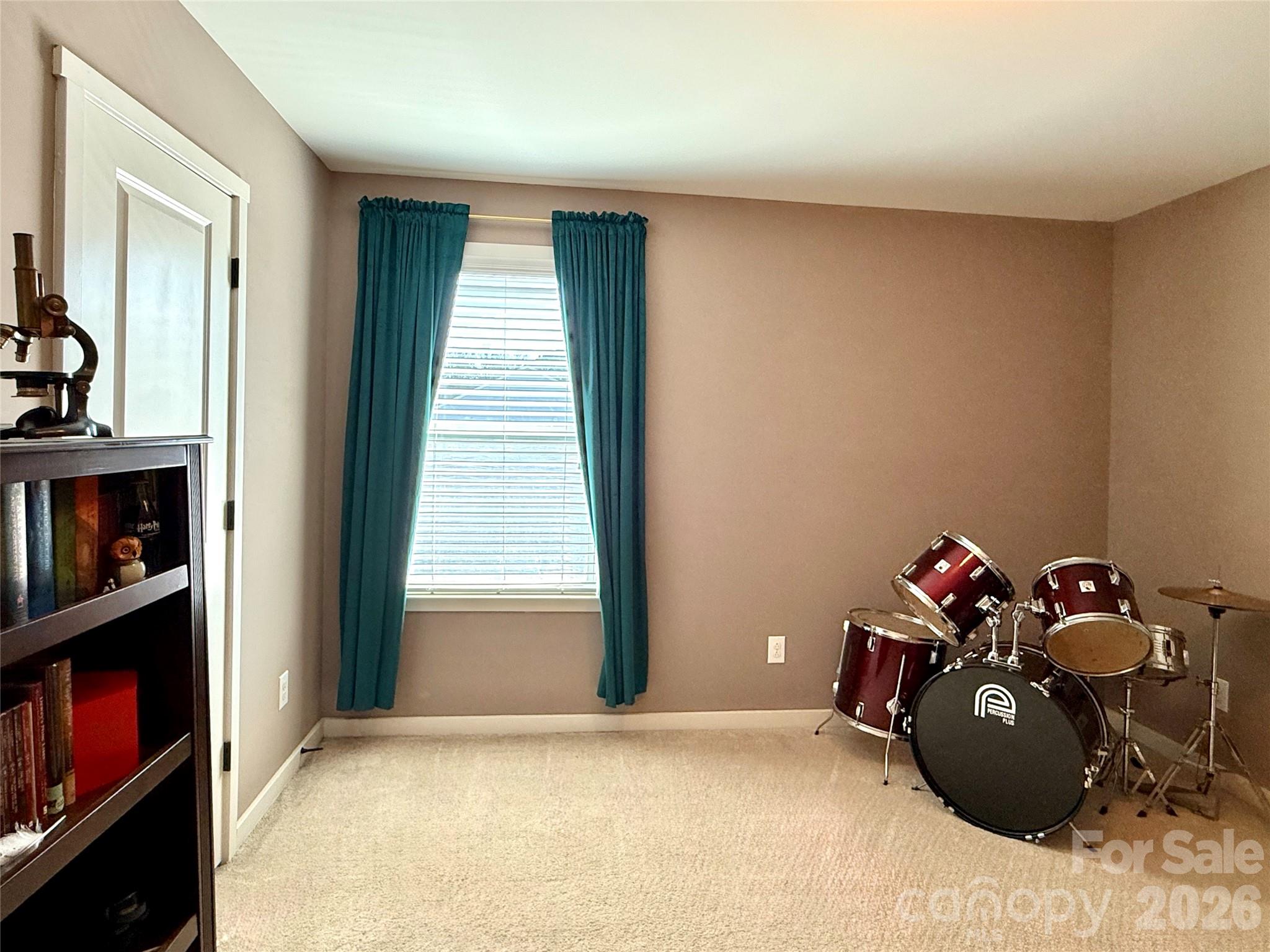 Newport Lakes - Residential