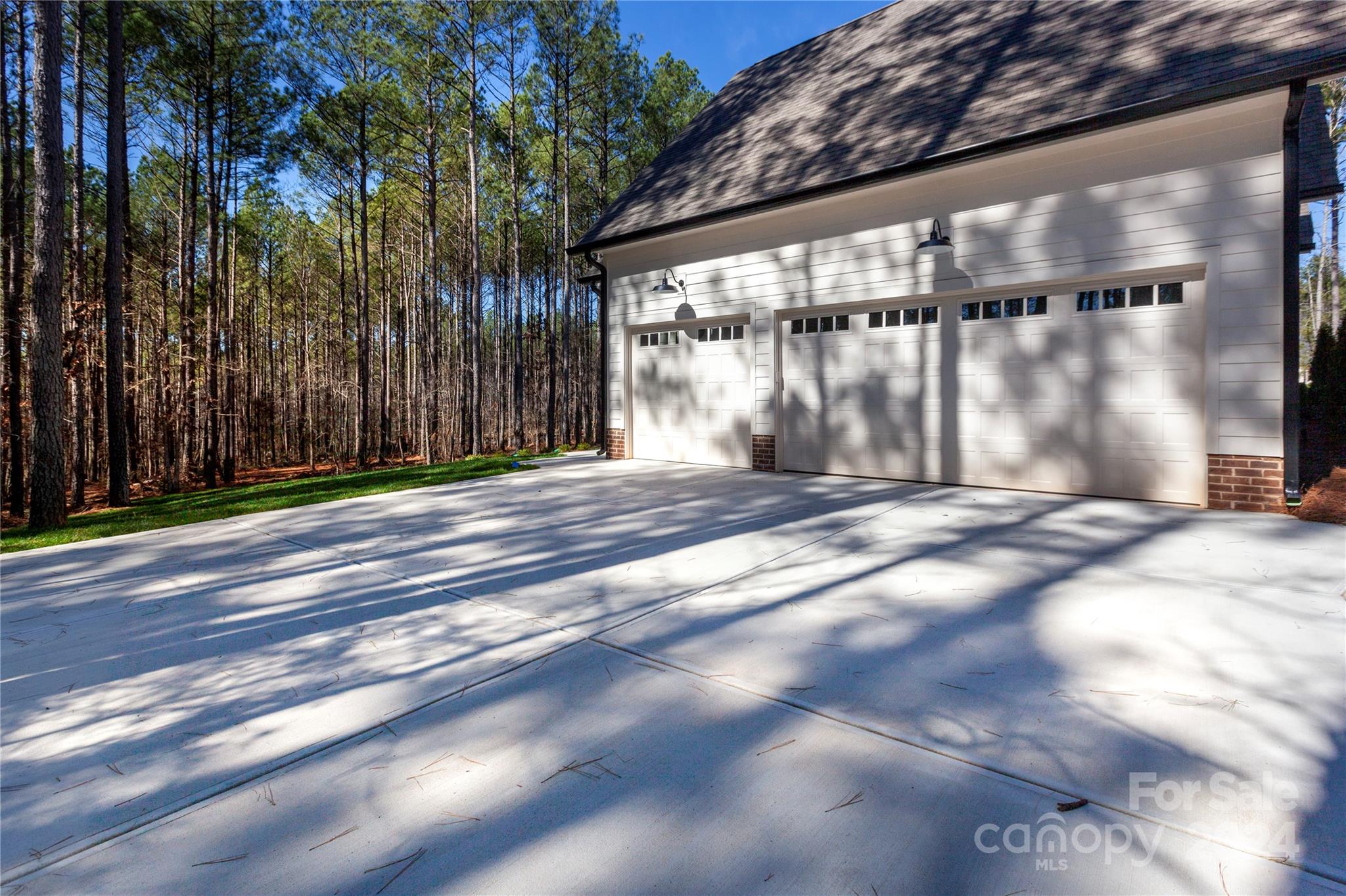 Riverchase Estates - Residential