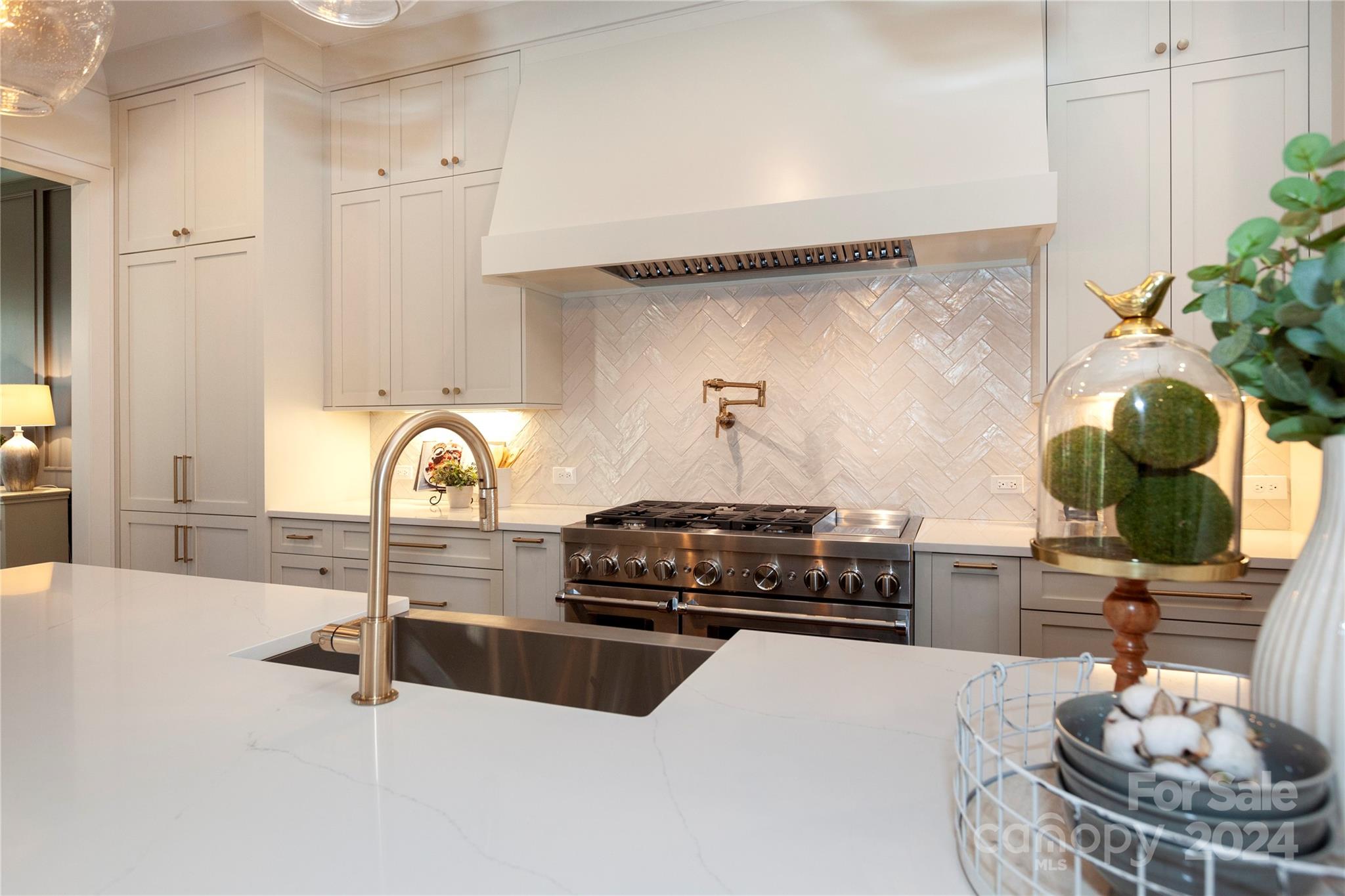 Riverchase Estates - Residential