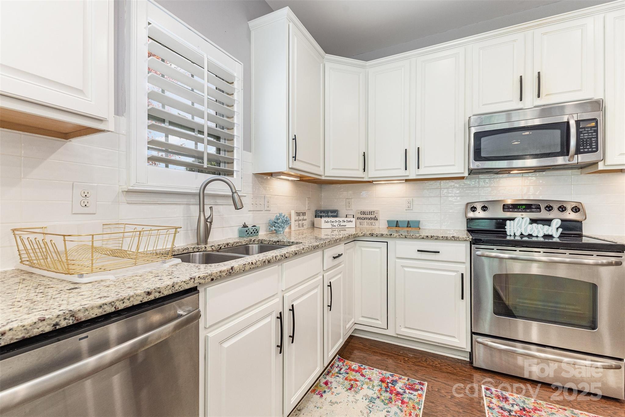 The Palisades - Residential