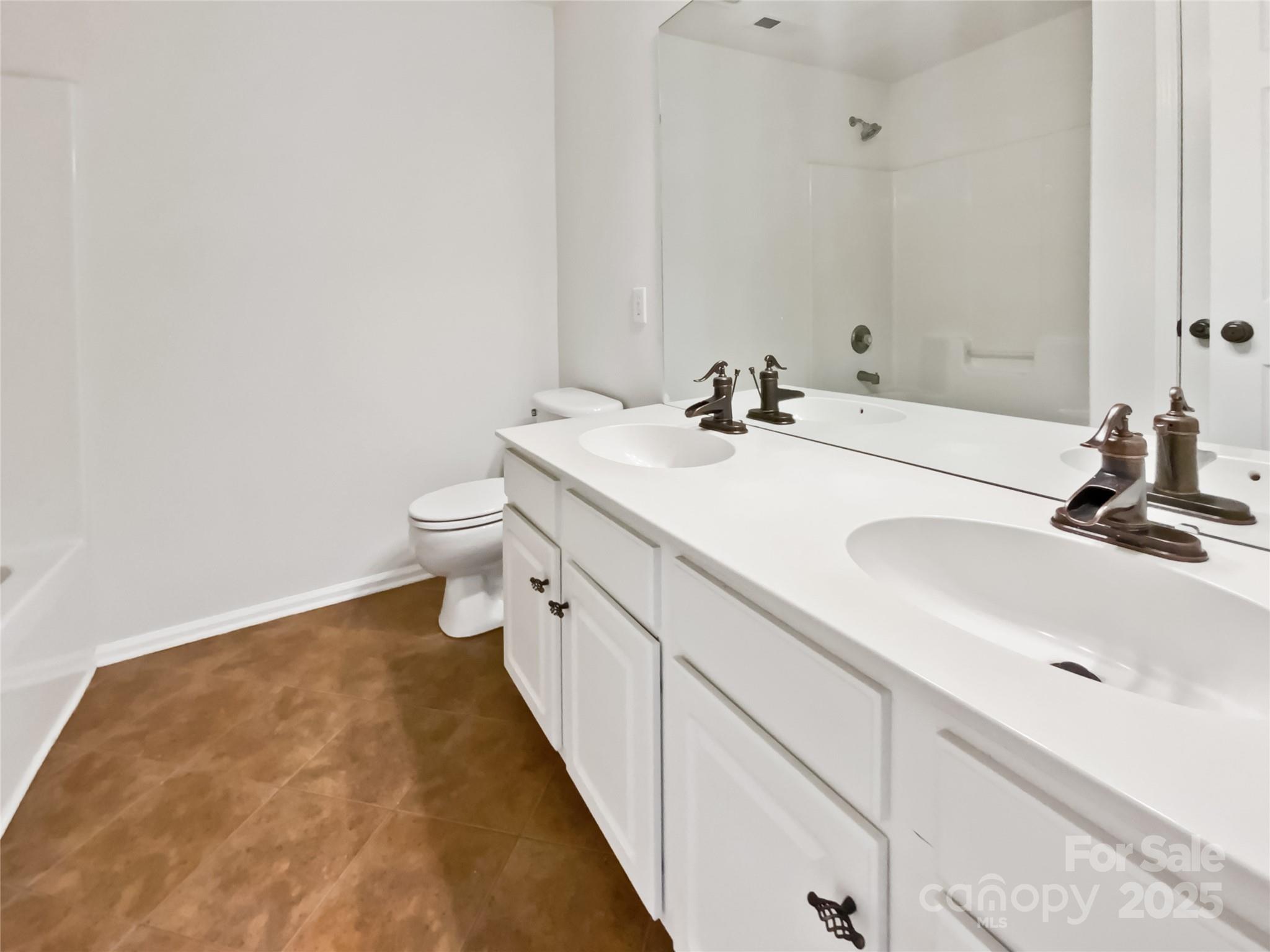 18414 Victoria Bay Drive