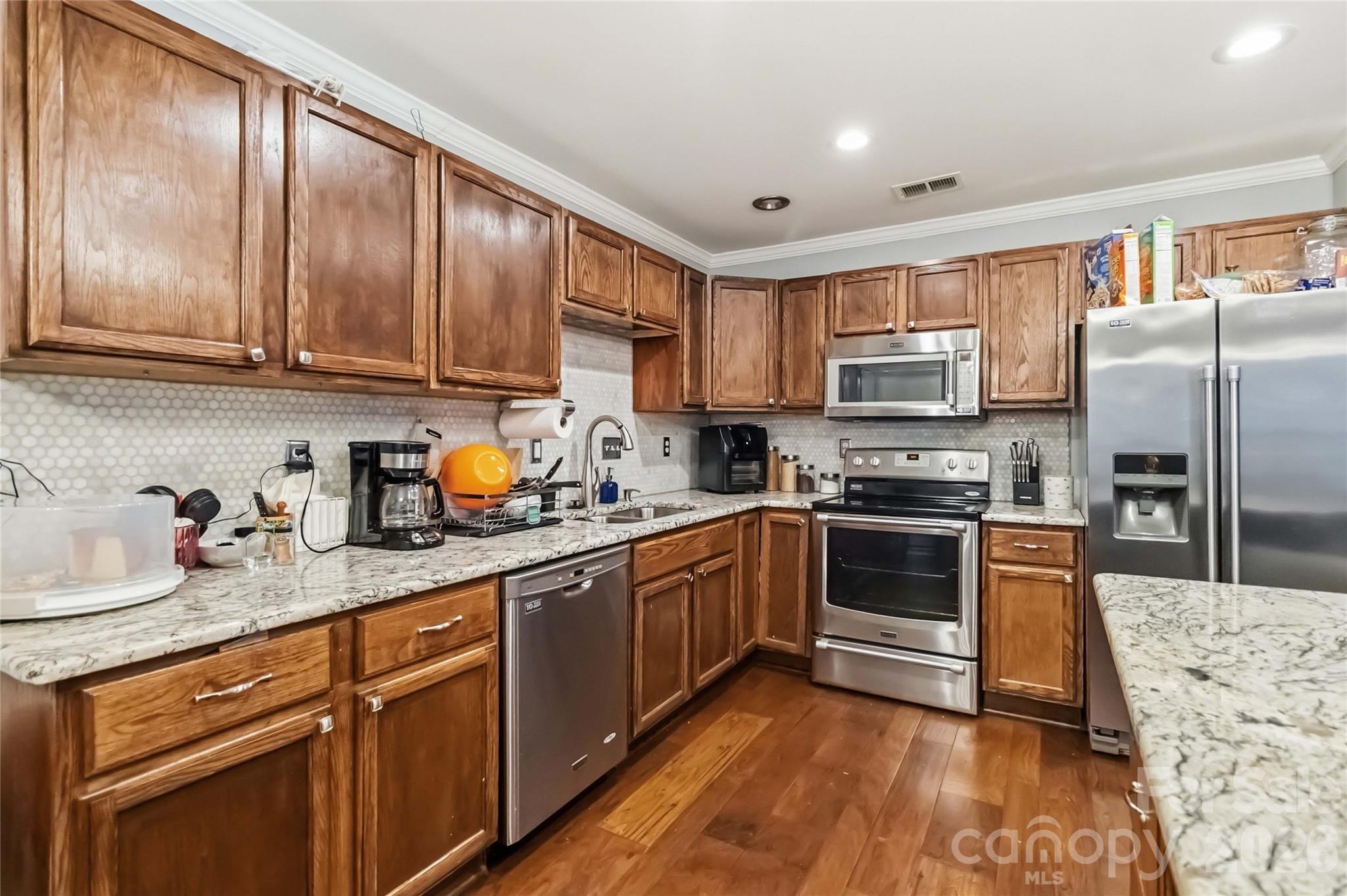 Huntington Ridge - Residential