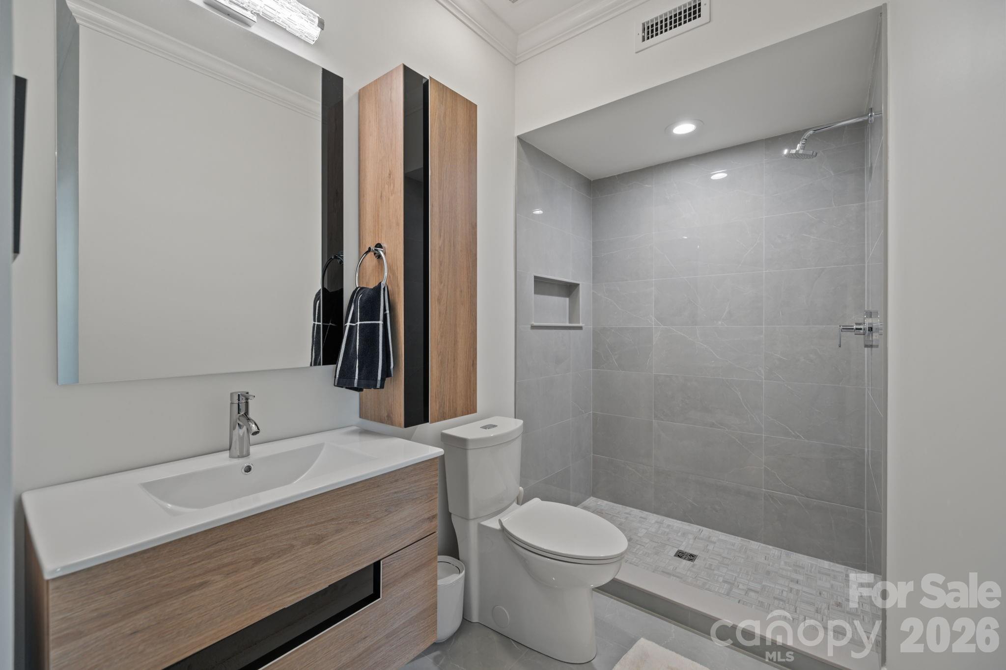 Dilworth Crescent - Residential