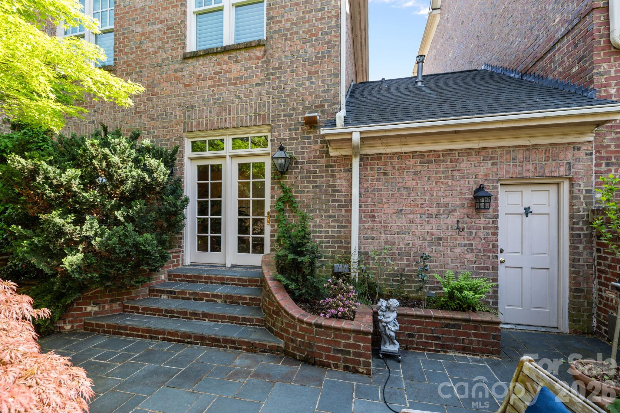 Dilworth Crescent - Residential