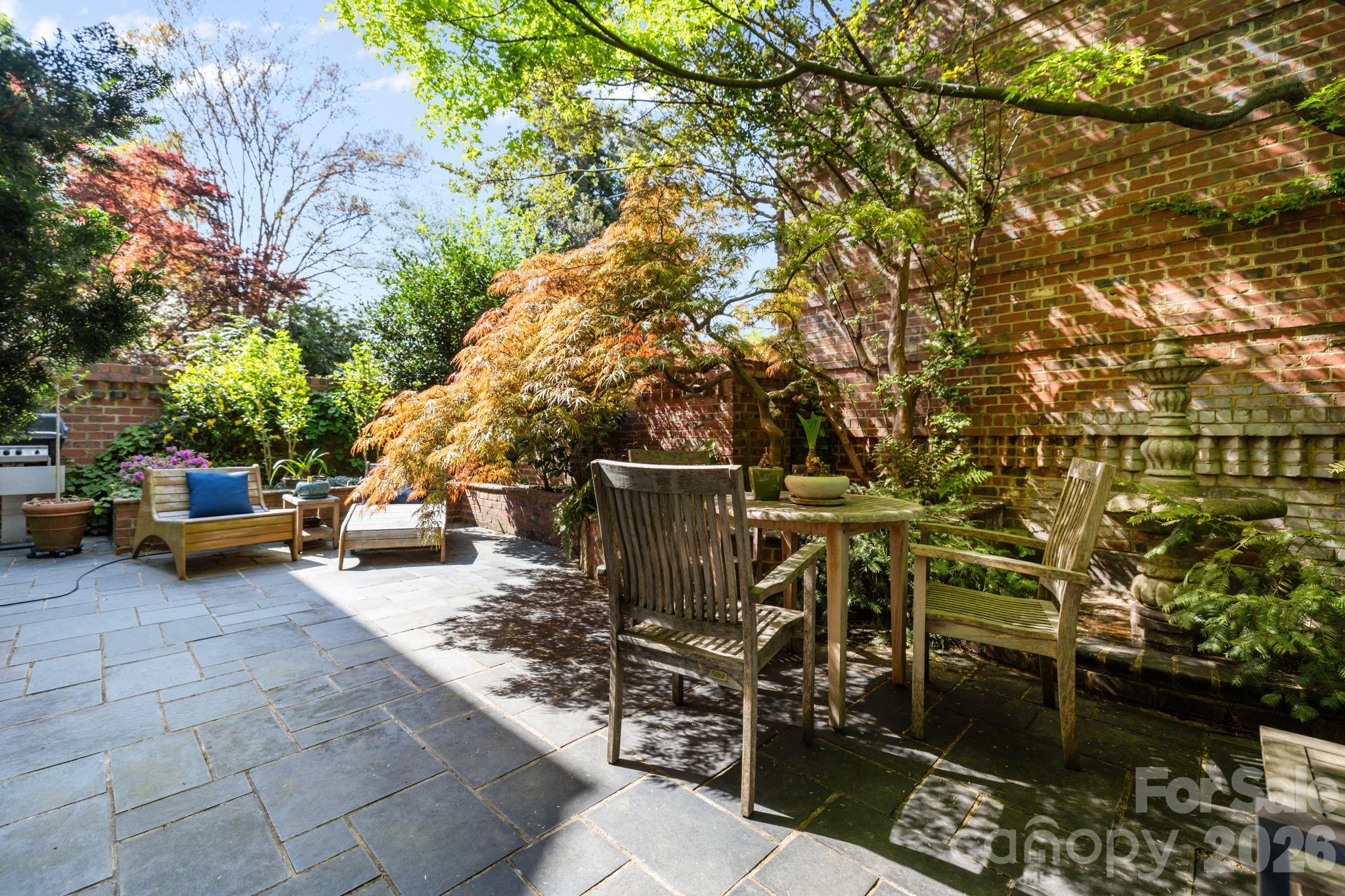 Dilworth Crescent - Residential