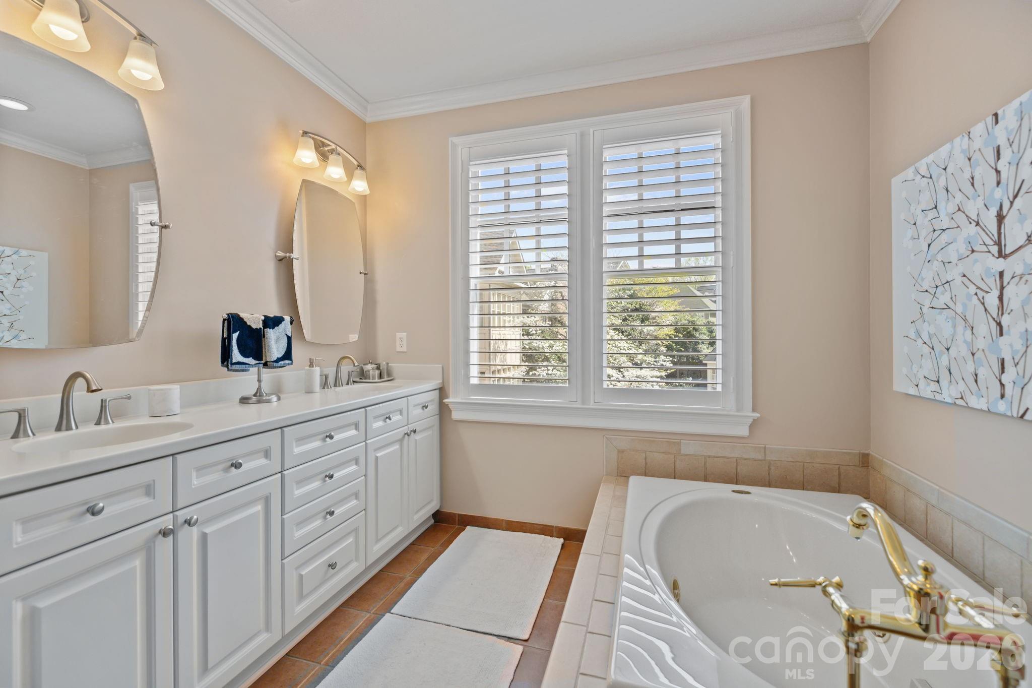 Dilworth Crescent - Residential