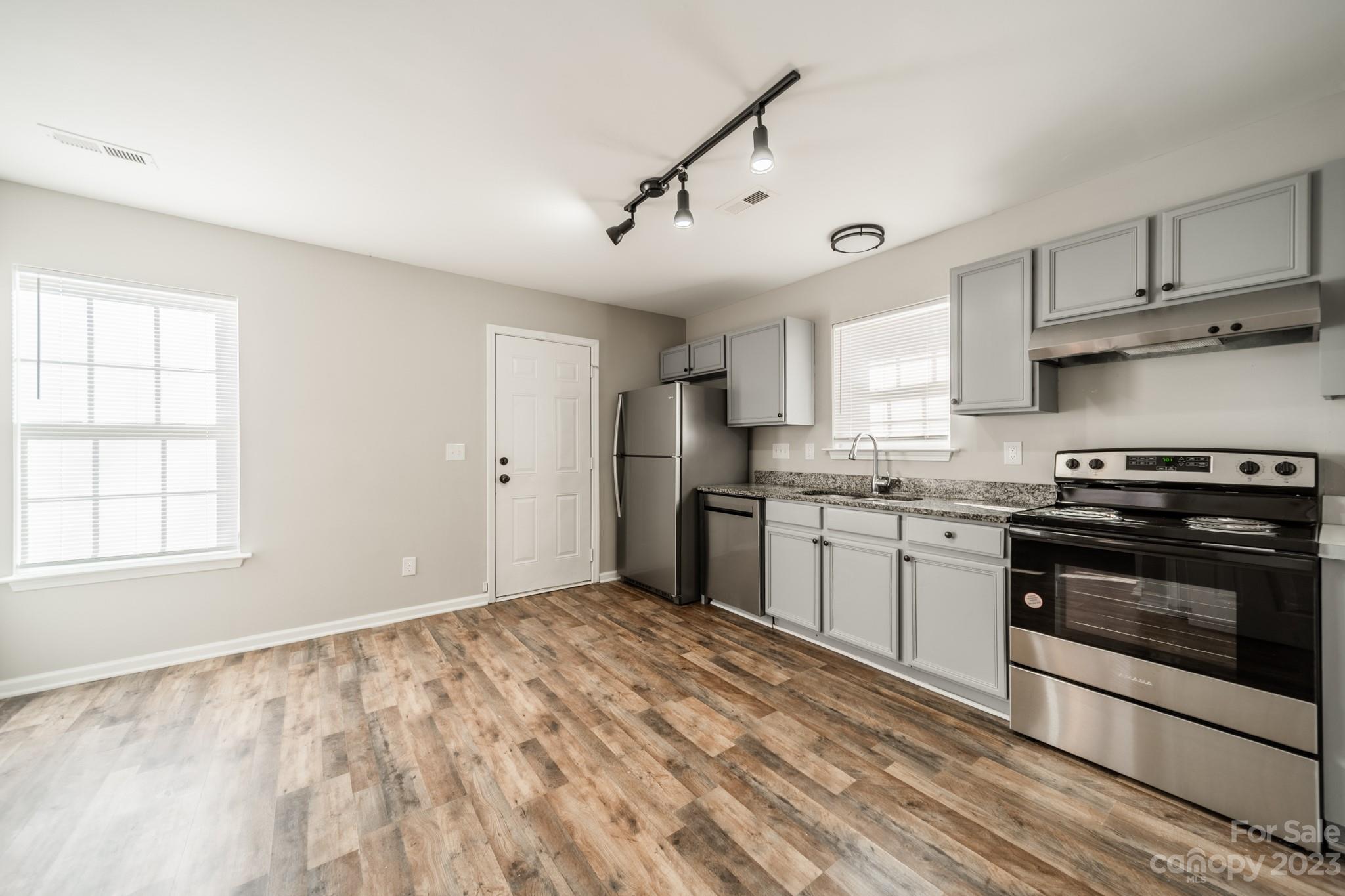 Pinecrest - Residential