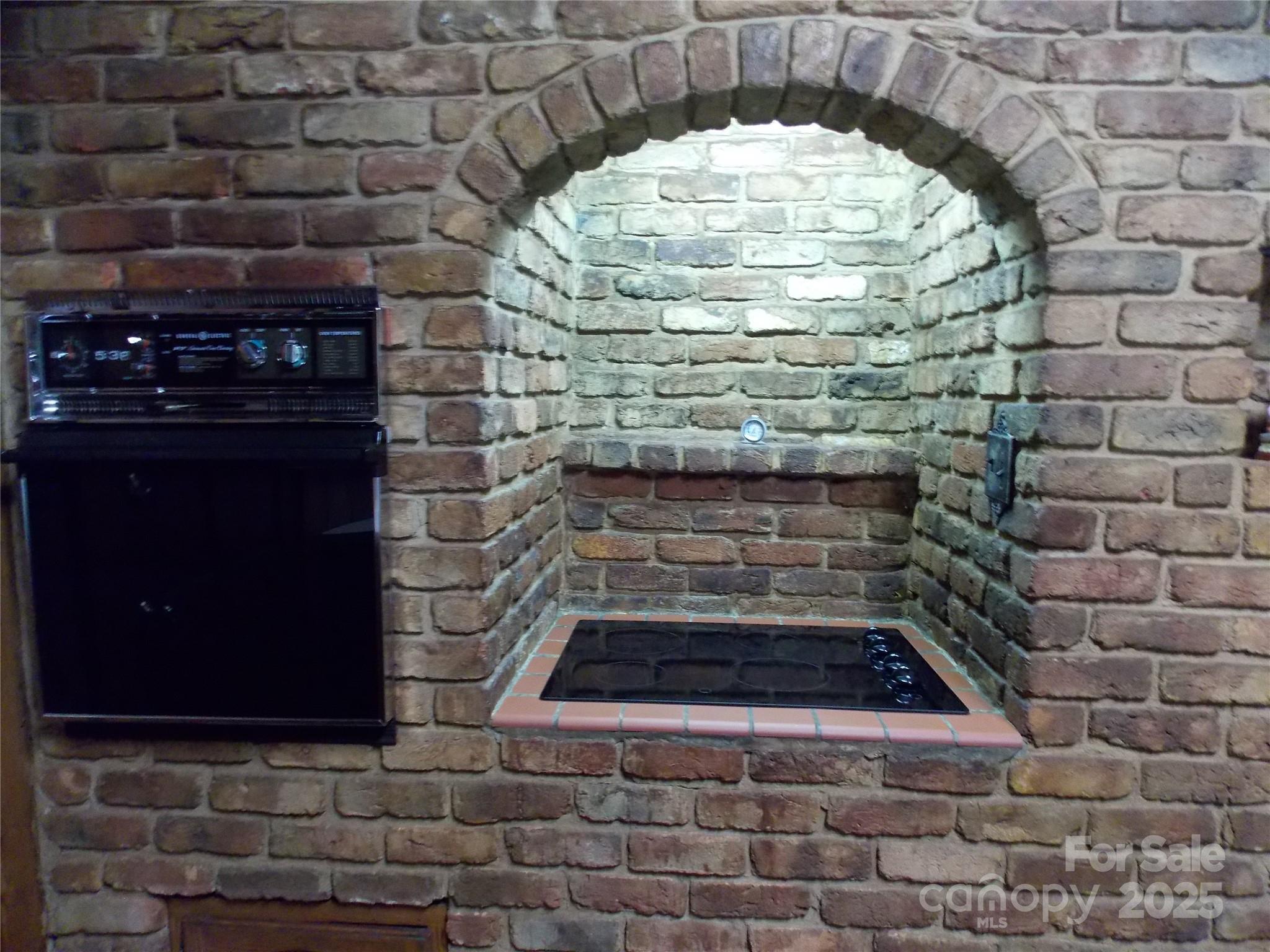 113 Eastwood Park Drive