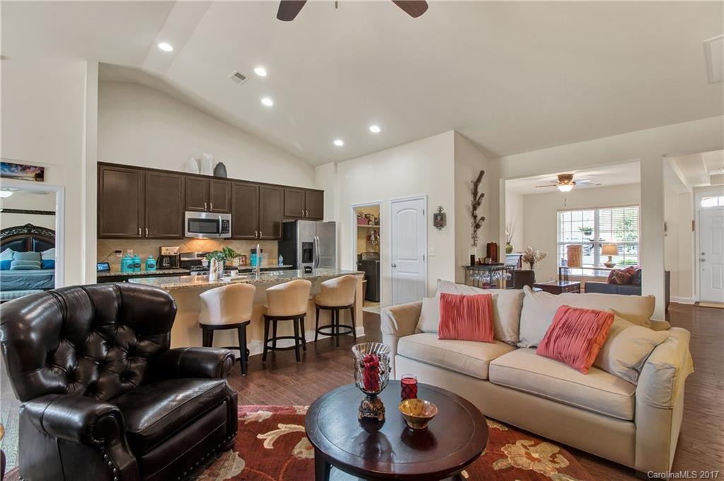 Stoneridge Lakes - Residential