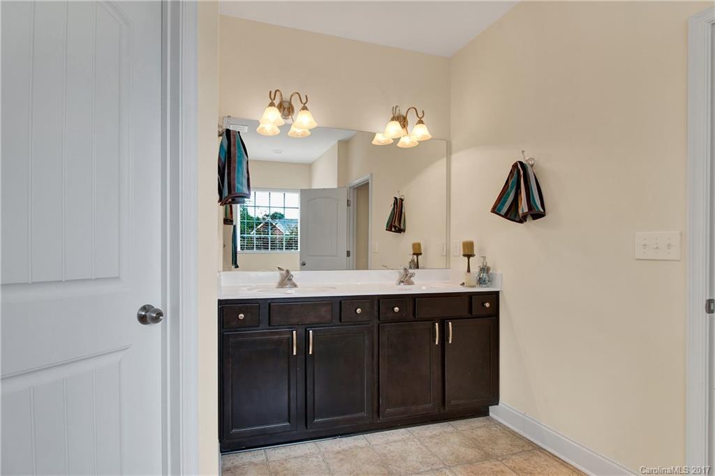 Stoneridge Lakes - Residential