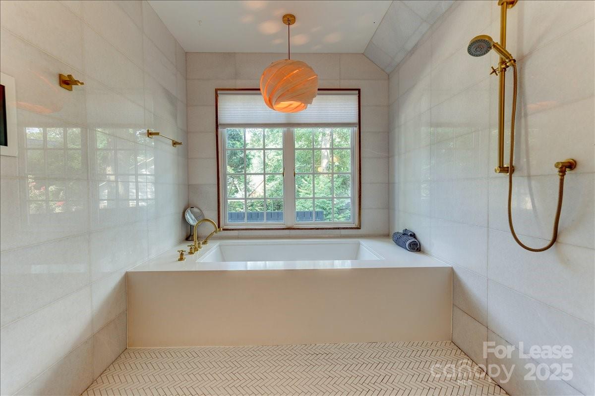 Midwood - Residential Lease