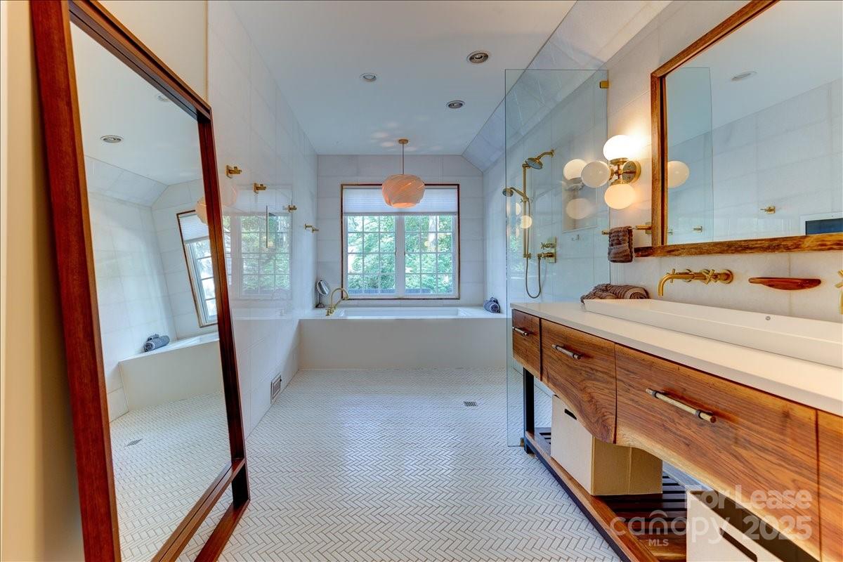 Midwood - Residential Lease