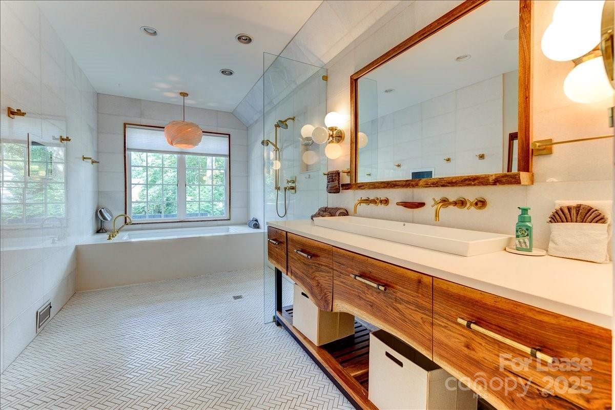 Midwood - Residential Lease