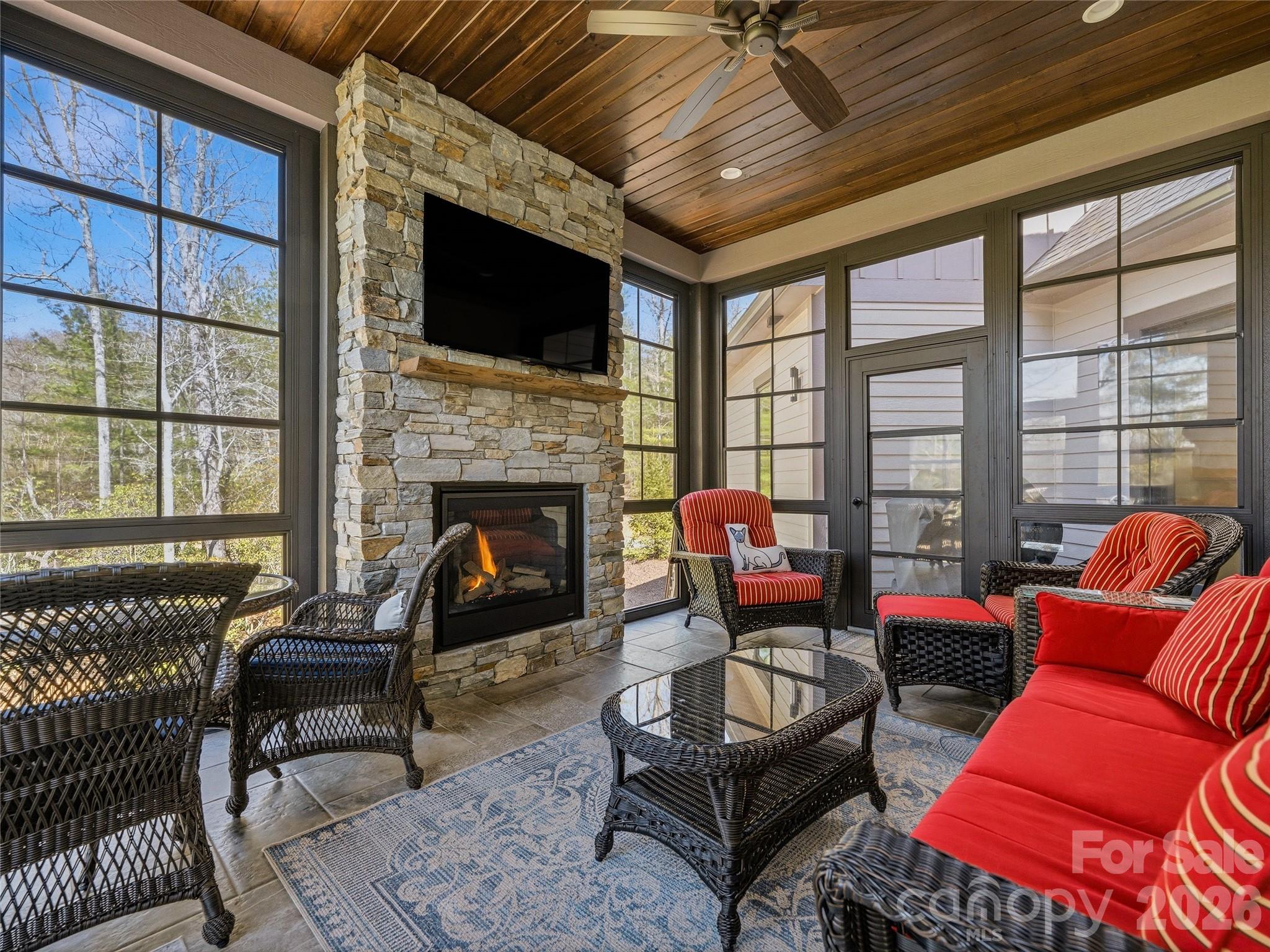 Champion Hills - Residential