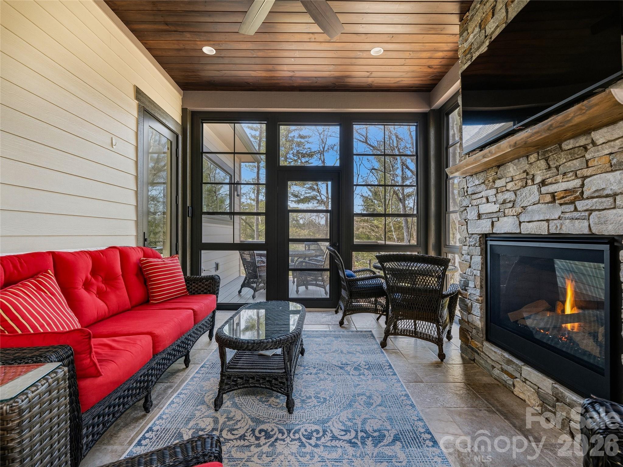 Champion Hills - Residential