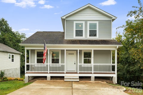 Photo of 1 Red Clover Drive, Candler, NC 28715 (MLS # 4305641)