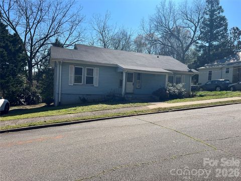 251 W 3rd Street Rutherfordton NC 28139