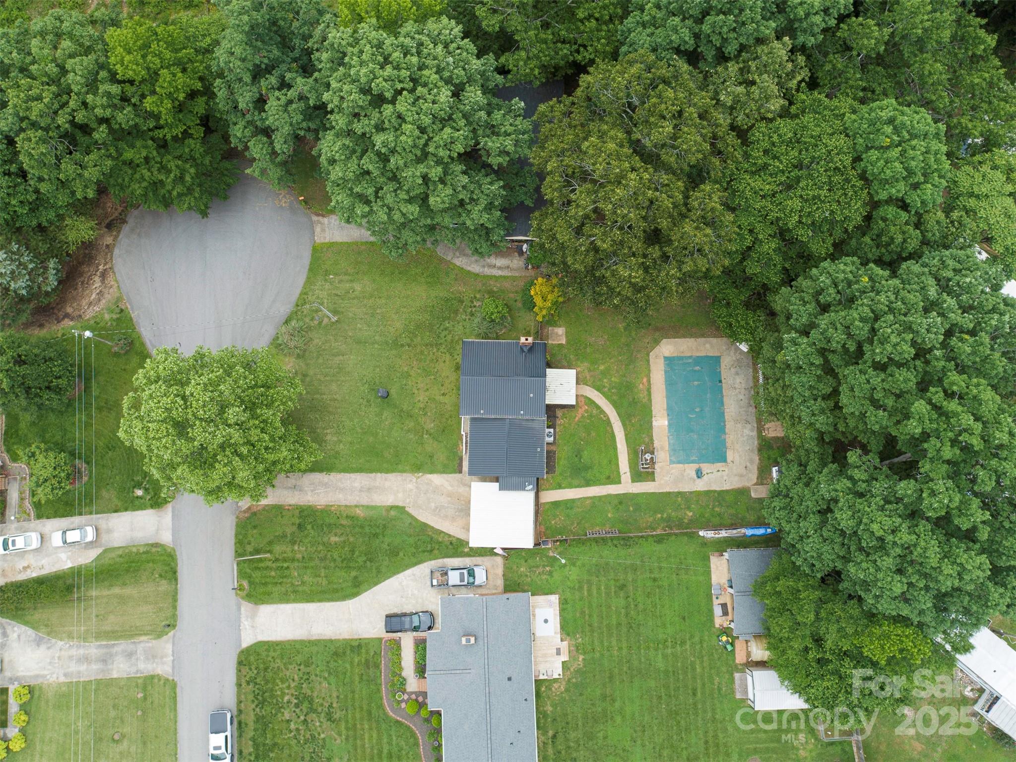 1040 Spring Drive