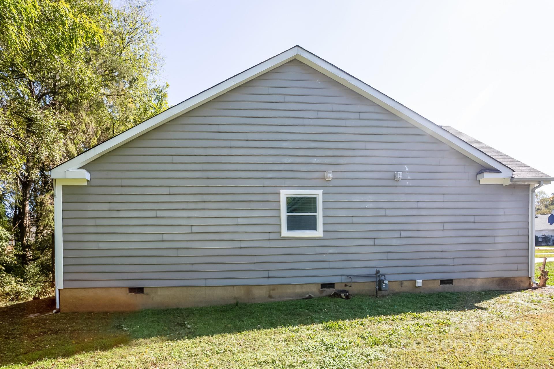 Meadows - Residential Lease