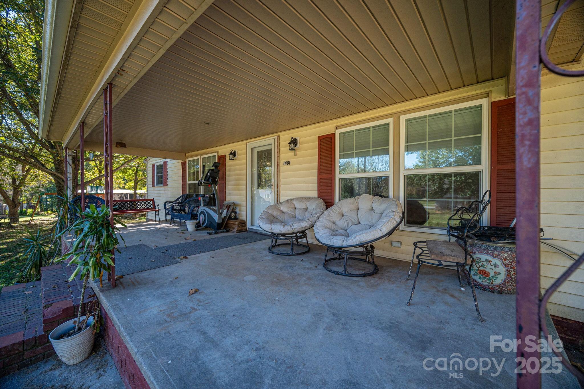 1481 Depot Street
