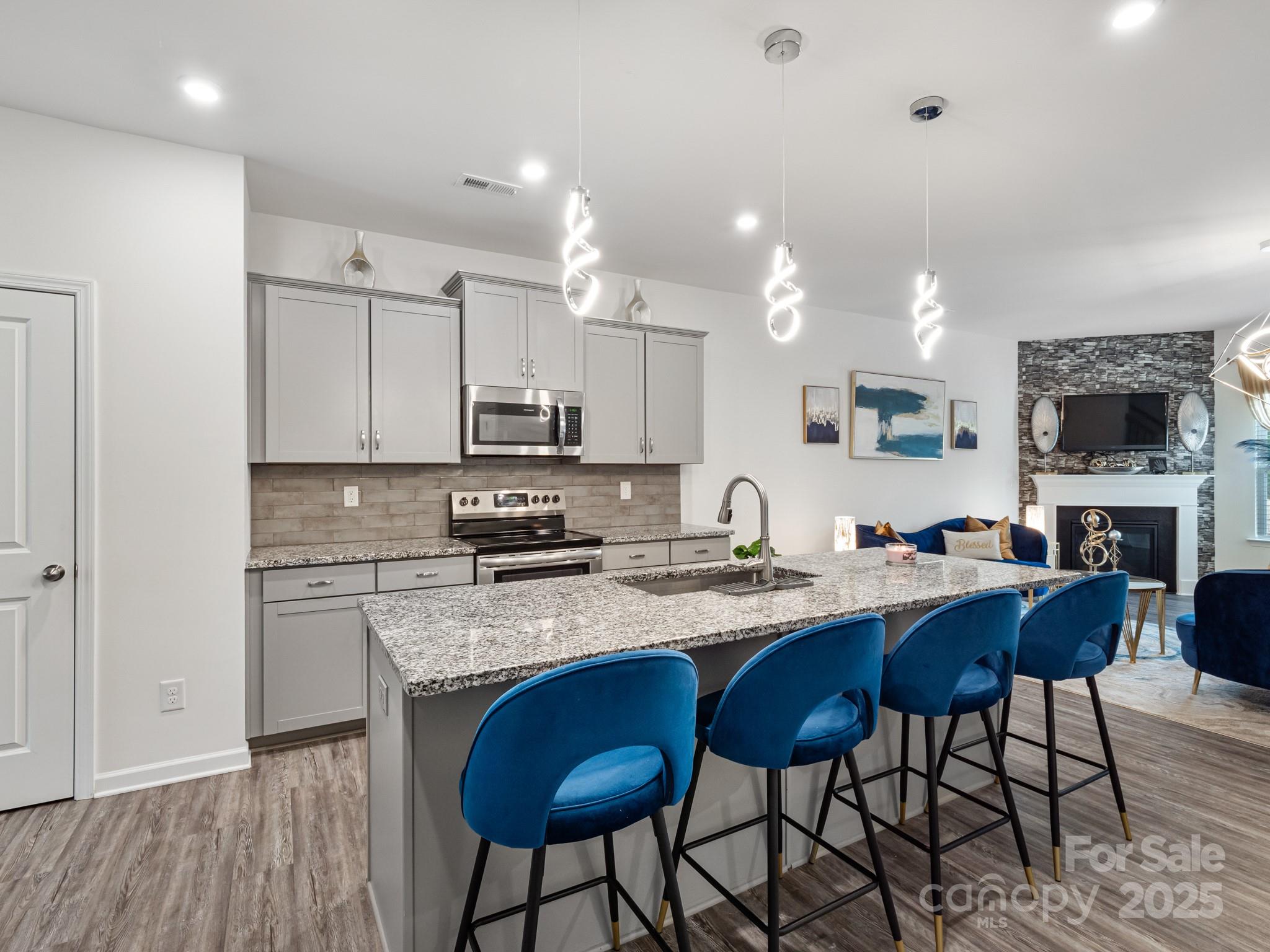 6381 Trinity Crossing Circle