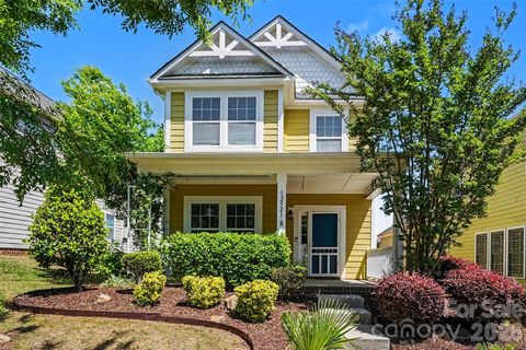 Photo of 12521 Druids Glen Drive, Pineville, NC 28134 (MLS # 4372113)