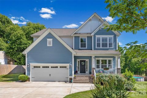 Photo of 3430 Caroland Drive, Fort Mill, SC 29708 (MLS # 4383358)