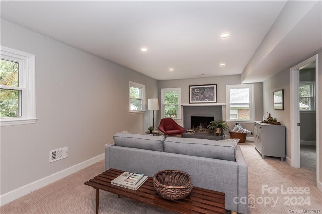 Montclaire - Residential Lease